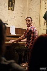 Koncert žáků pěvecké školy v pražské Salmovské literární kavárně