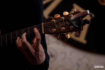 Vystoupení zpěváků v pražské Salmovské literární kavárně - 24.4.2016