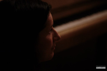 Vystoupení zpěváků v pražské Salmovské literární kavárně - 24.4.2016