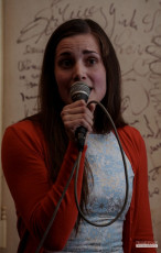 Vystoupení zpěváků v pražské Salmovské literární kavárně - 24.4.2016