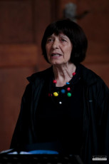 Májový koncert sborů Sagitta a Song Ladies v ambitu plasského kláštera.